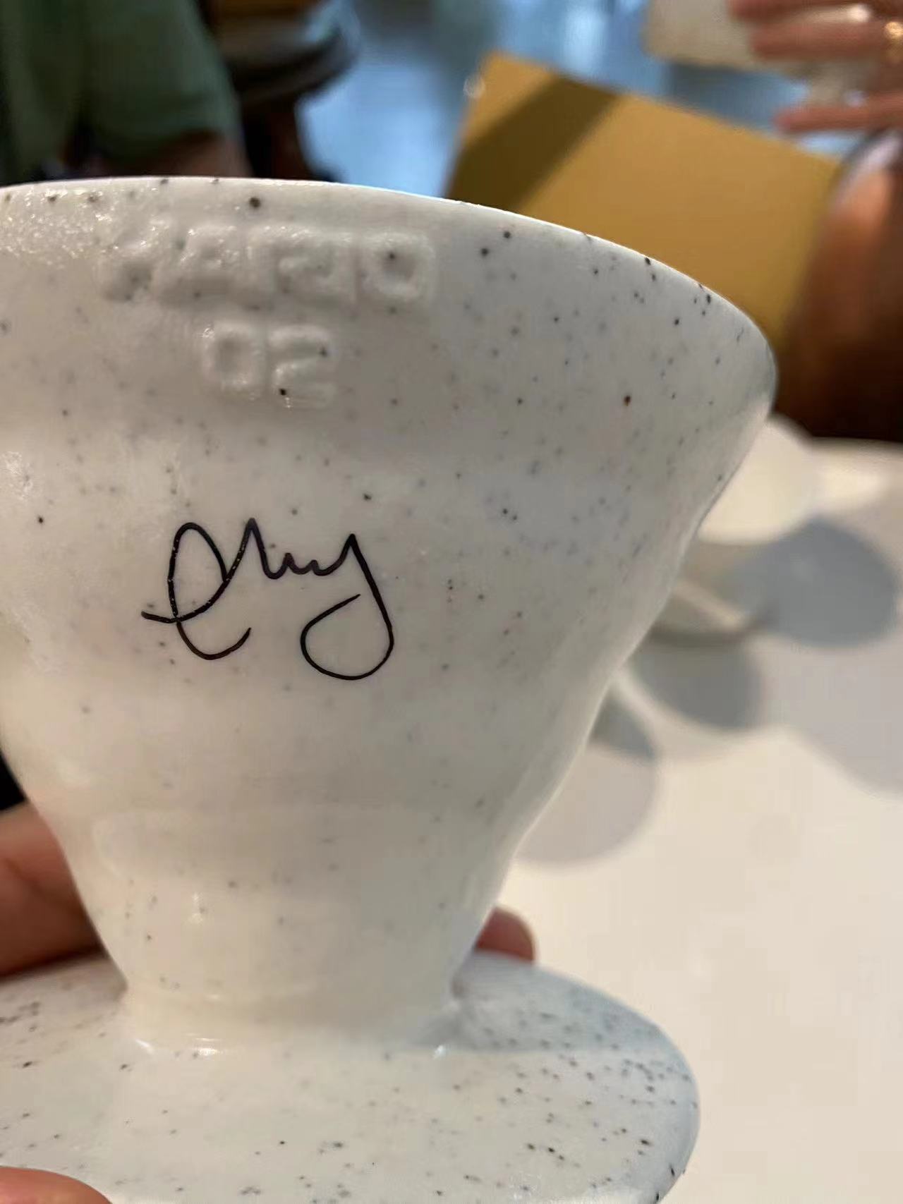 Hario World  Collaborative V60 - огляд і ціна Hario Coffee Equipment